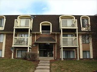 1st image of 1882 Somerset Dr