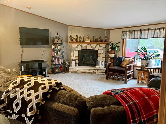 3rd image of 6601 N Metcalf Road