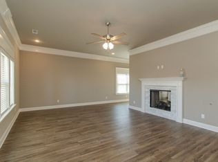 1121 Bootleg Rd, Bentonville, AR 72713