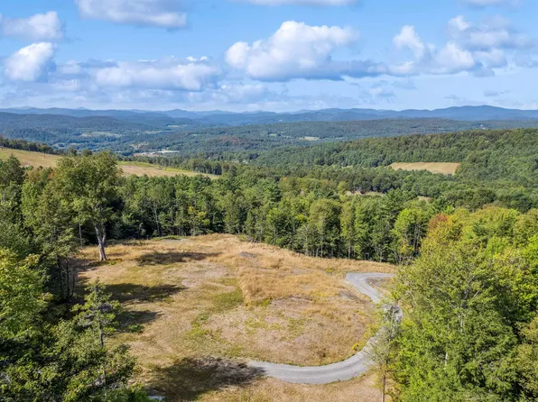 1985 Gee Hill Road, Royalton, VT 05068