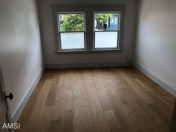 2nd image of 28 Leona Ter