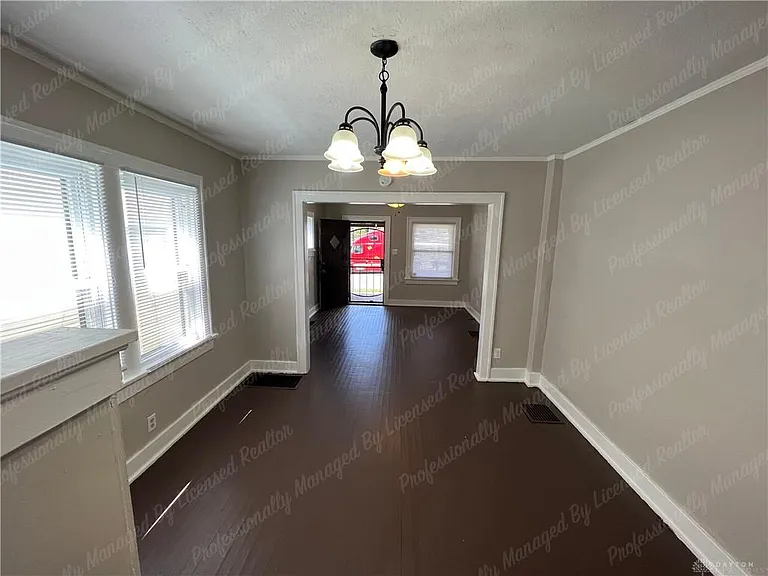 614 S Smithville Rd — Photo 12