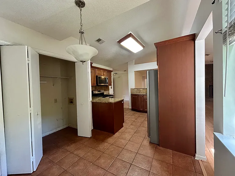 19 Briar Gate Ln — Photo 13