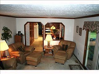 2nd image of 6966 Castlewood Dr S