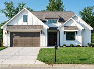 860 Hidden Branches Dr, Dayton, OH 45458