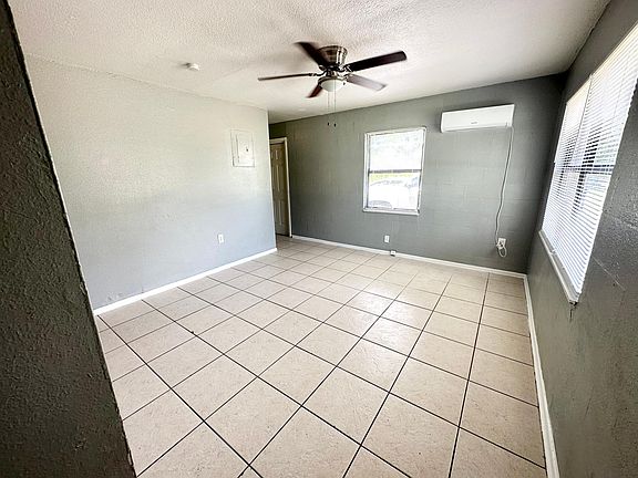 2nd image of 1010 Olive Ave #A