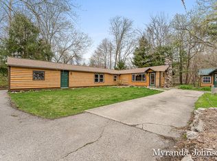 17115 W Spring Lake Rd, Spring Lake, MI 49456