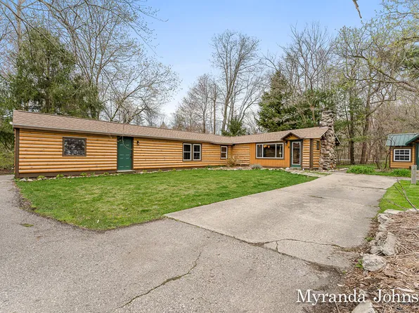 17115 W Spring Lake Rd, Spring Lake, MI 49456