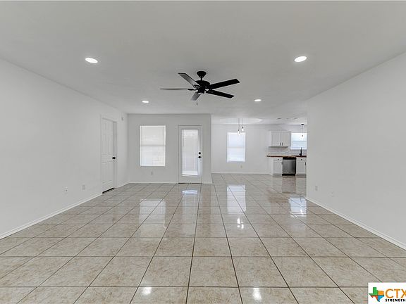 3rd image of 4902 Judson Ave