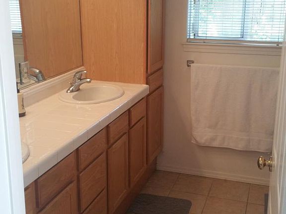 5th image of 1656 Baden Ave