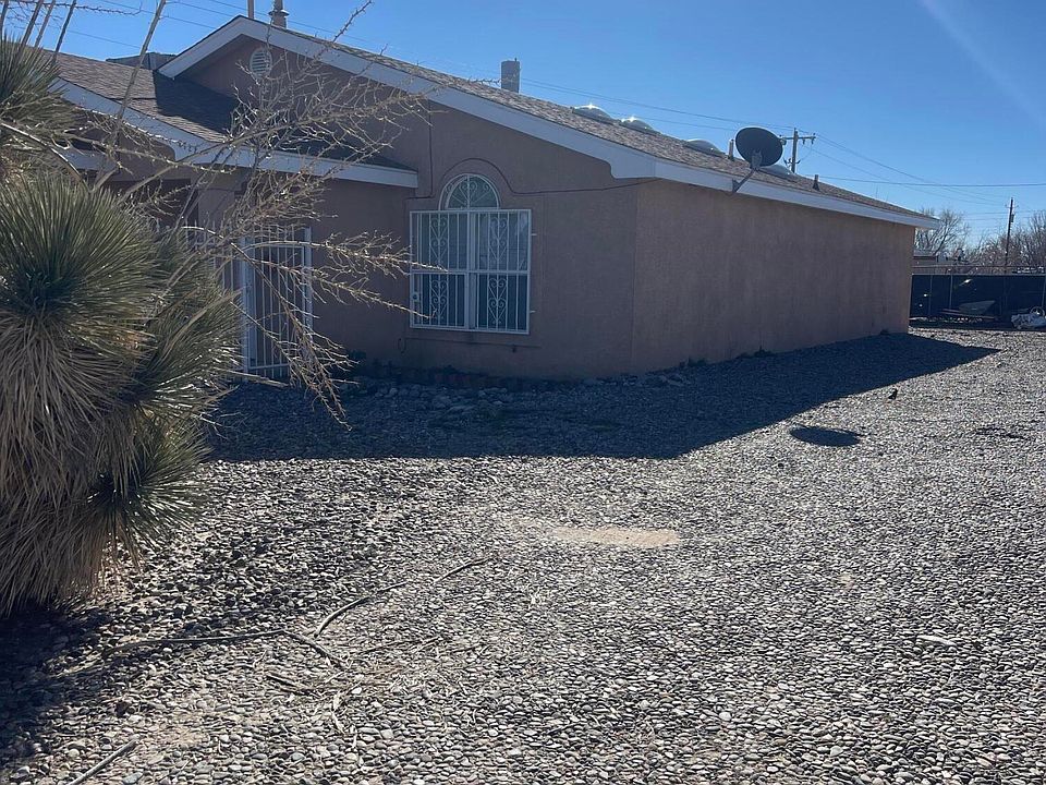 1st image of 3722 Flora Vista Ave SW