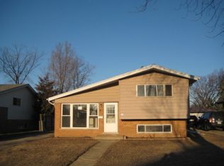 26 N May St, Addison, IL 60101