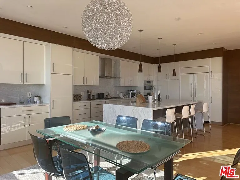 9300 Warbler Way — Photo 13
