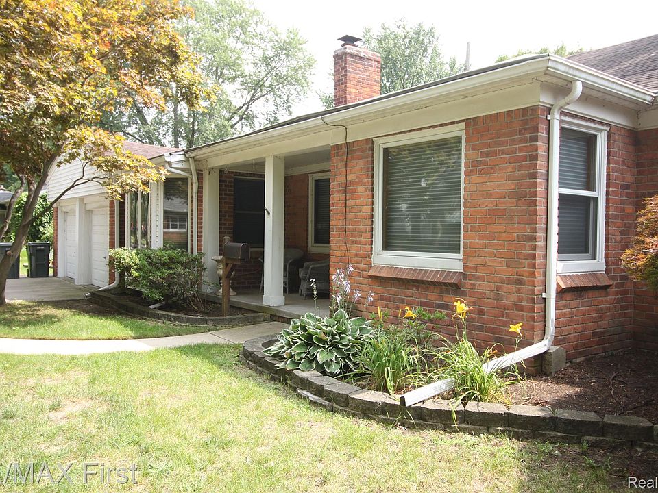 1st image of 22024 Sunnyside St