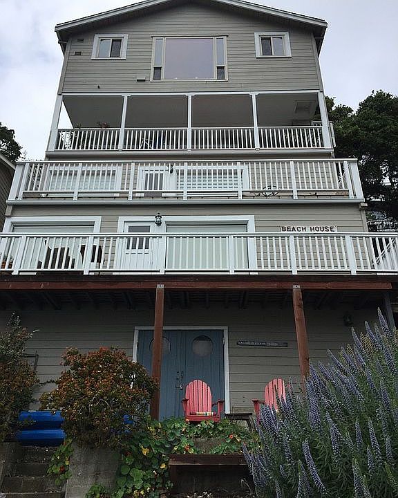 1st image of 2078 Paradise Dr