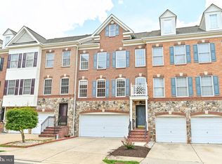 4654 Hummingbird Ln, Fairfax, VA 22033