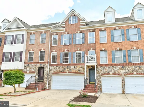 4654 Hummingbird Ln, Fairfax, VA 22033