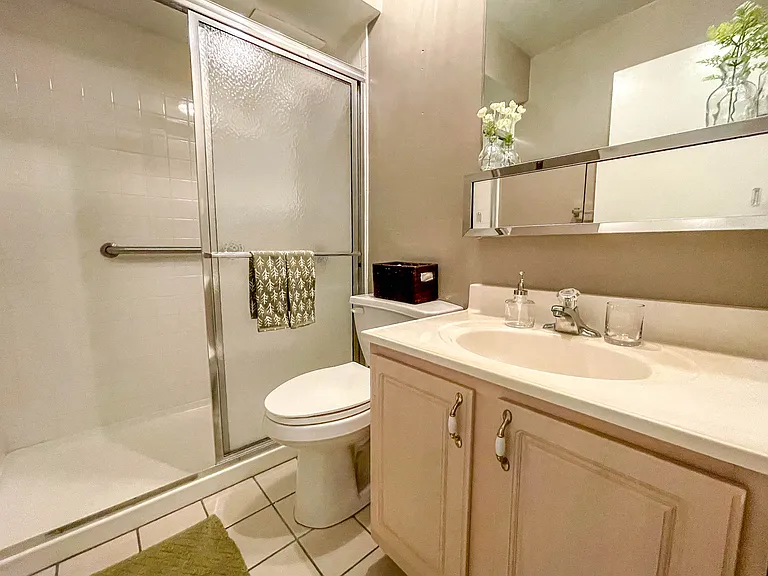 2 Bedroom