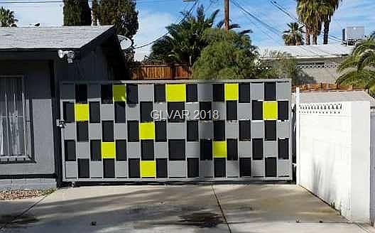 2nd image of 1716 Sombrero Dr