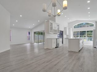 5223 NW 54th Ave, Coconut Creek, FL 33073