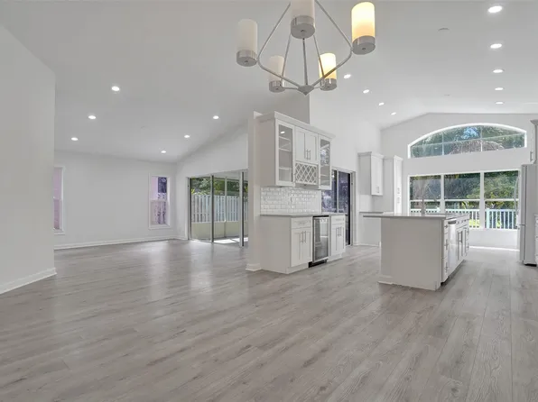 5223 NW 54th Avenue, Coconut Creek, FL 33073