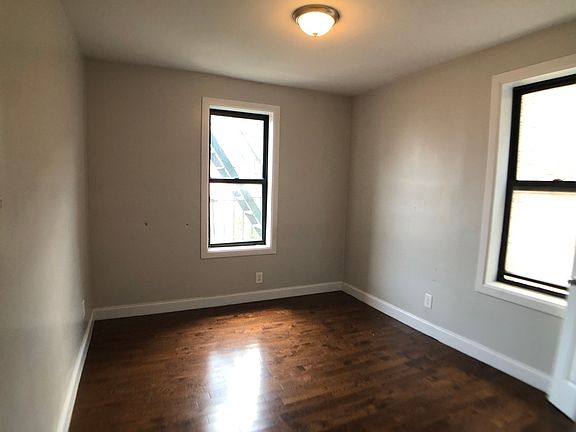 3rd image of 117 Post Ave APT 2E