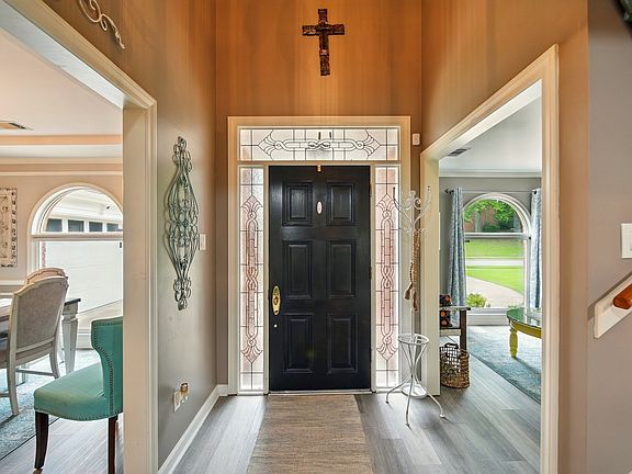 5th image of 2458 Carrollwood Ln