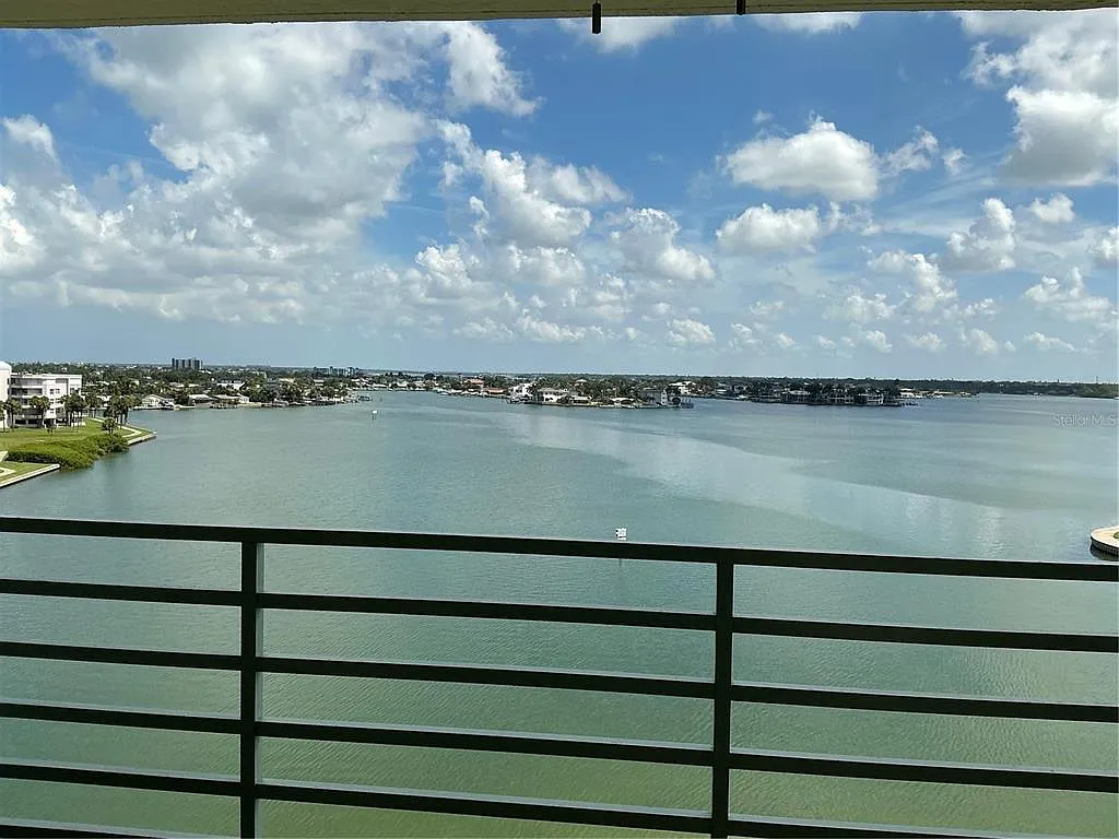 2 bed, 2.0 bath, 1145 sqft, $3,500 — Photo 4