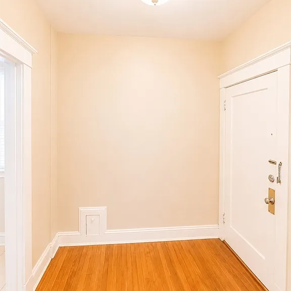 415 County St #111 — Photo 4