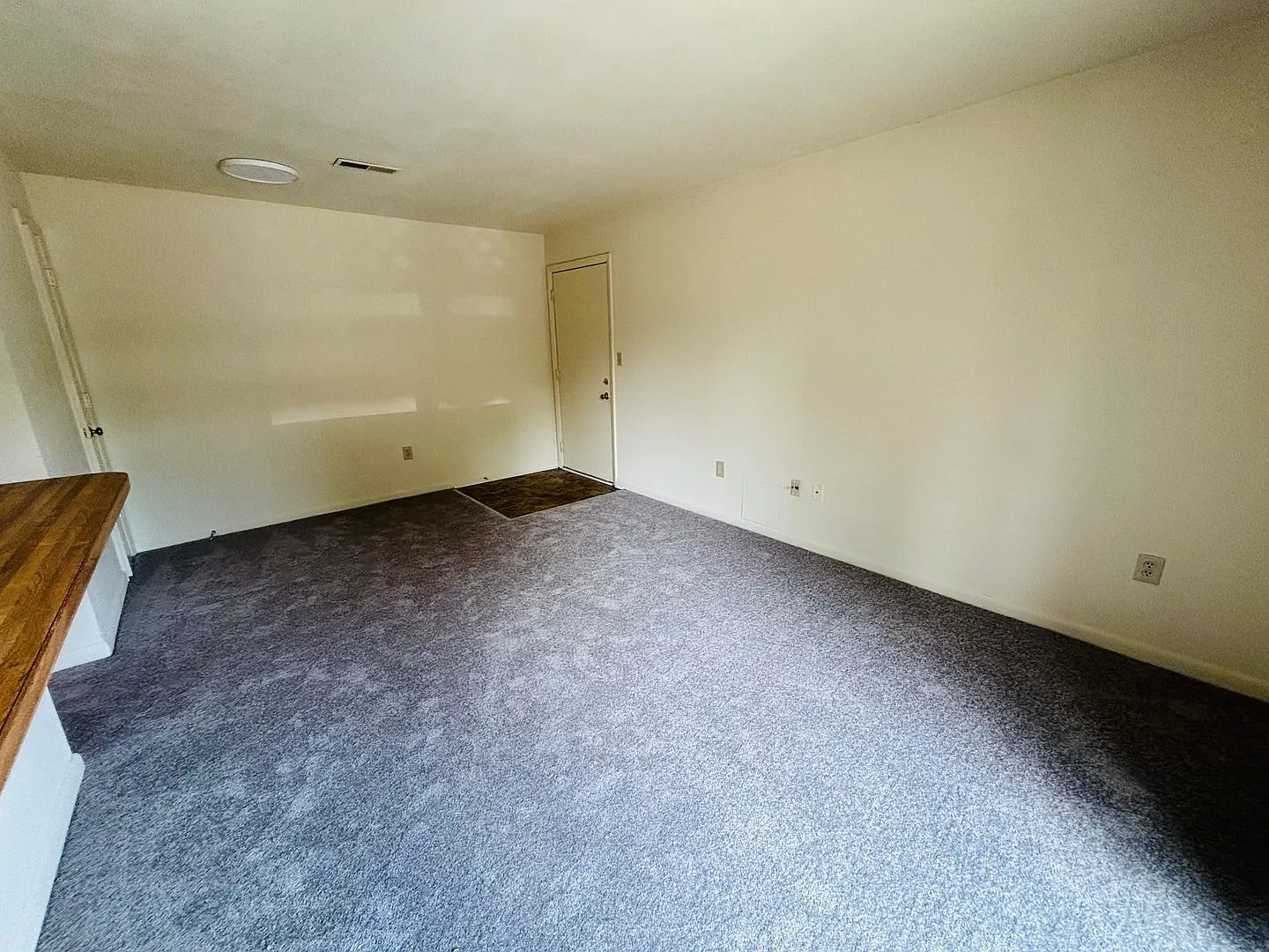 3 Bedroom 2 Bath Condo — Photo 4