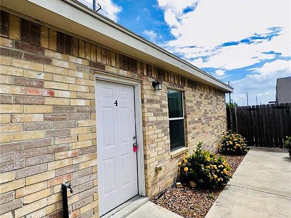2nd image of 5106 N Hiawatha Dr #1