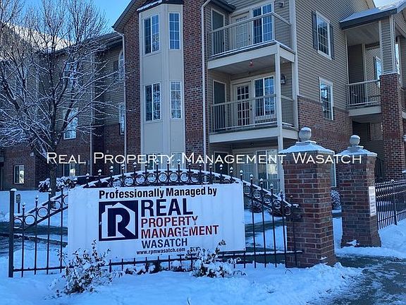 2nd image of 1011 S West Temple APT G307