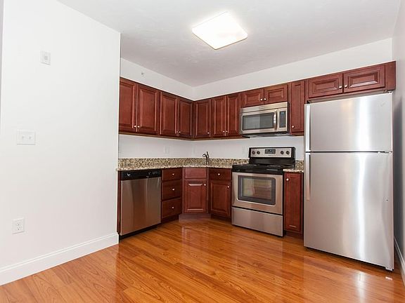 5th image of 21 Messenger St Unit 204