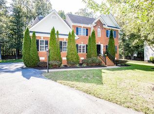 8001 Frostick Ct, Richmond, VA 23227