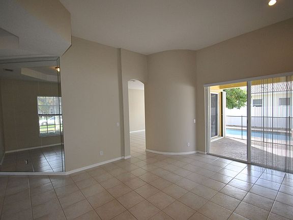 4th image of 10132 Freesian Way
