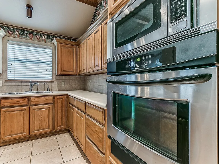 4008 Morningstar Dr — Photo 29