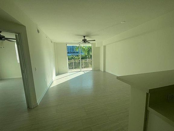 4th image of 445 NE 39th St #3460.00