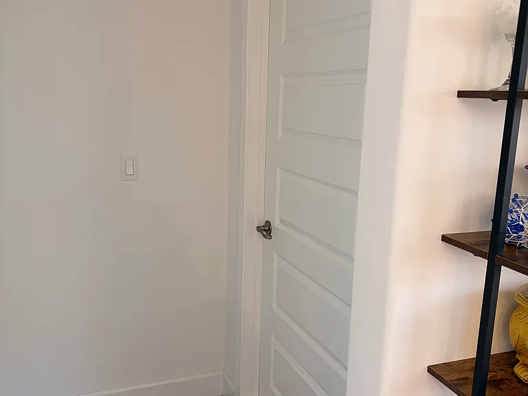 6638 Guadalupe Ln — Photo 2