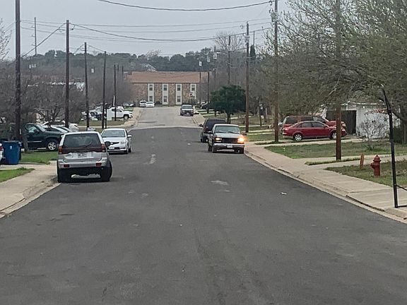 3rd image of 127 Amelia Ct