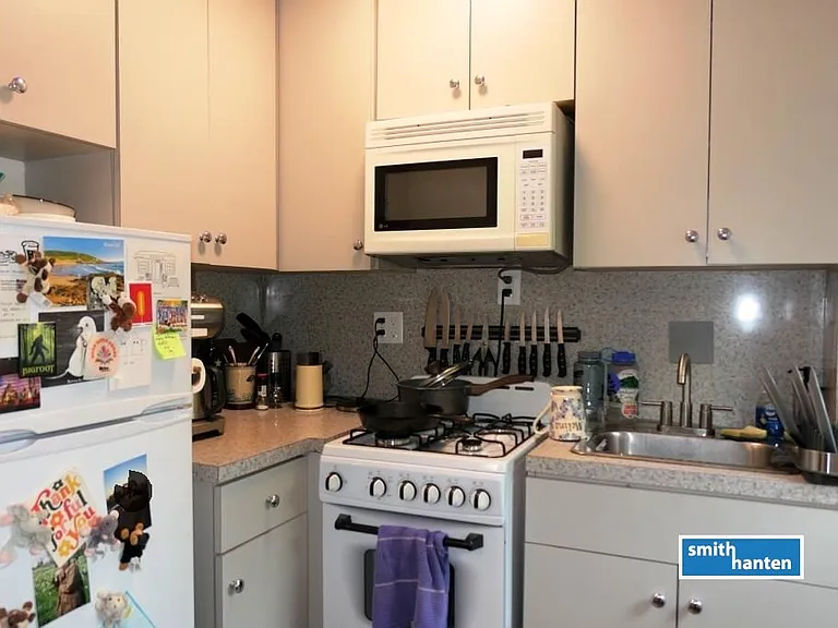 416 Degraw St #3 — Photo 2