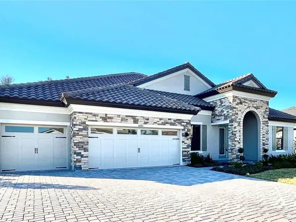 10195 Meadowrun Dr, Lithia, FL 33547