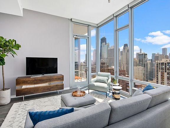 4th image of 1201 N Lasalle St #1801