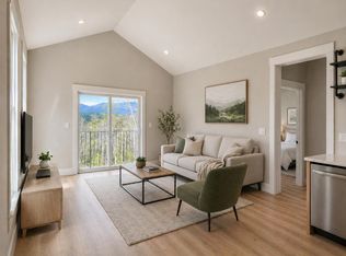 182 Pond Rd, Campton, NH 03223