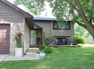 1192 97th Ln NE, Blaine, MN 55434