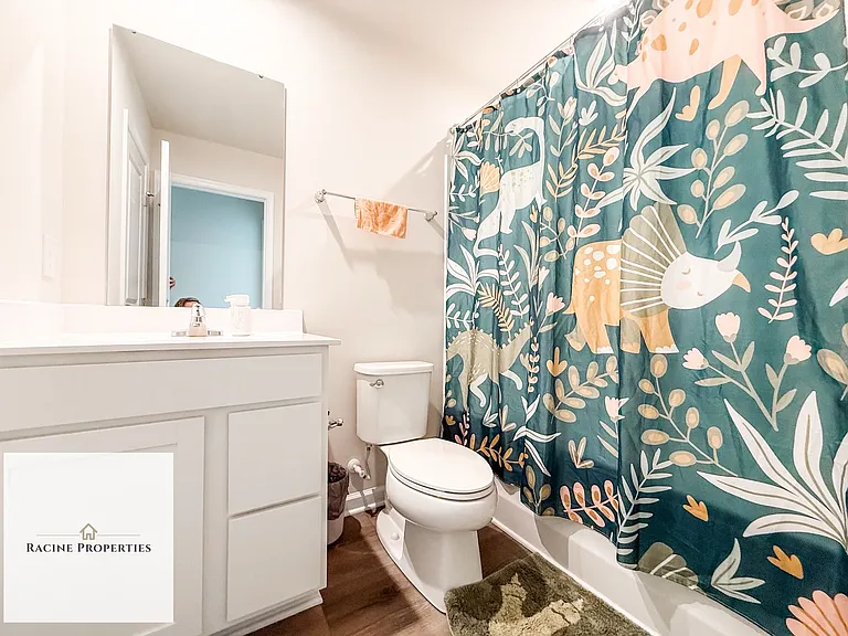 624 Batchomble Ln — Photo 13
