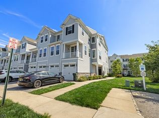 1B Passe Ct, Hillsborough, NJ 08844