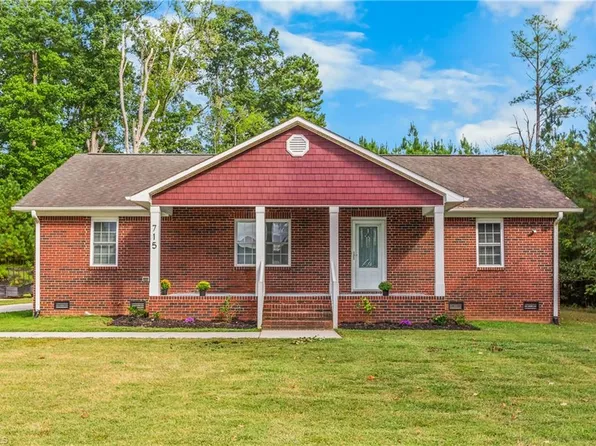 715 Archdale Dr, Lexington, NC 27292