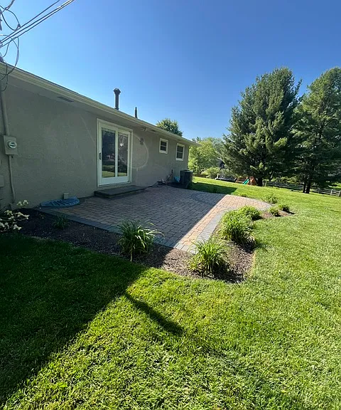 4371 Kendale Ct — Photo 2