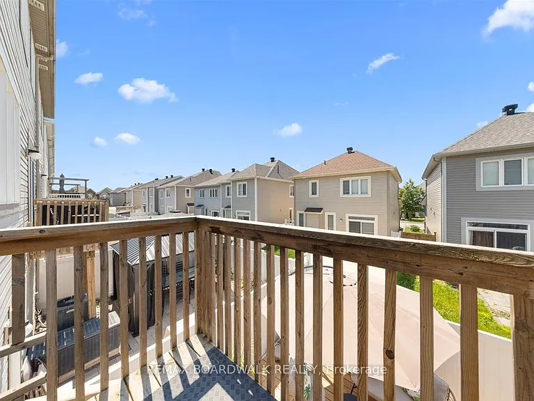 446 Meadowbreeze Dr — Photo 23