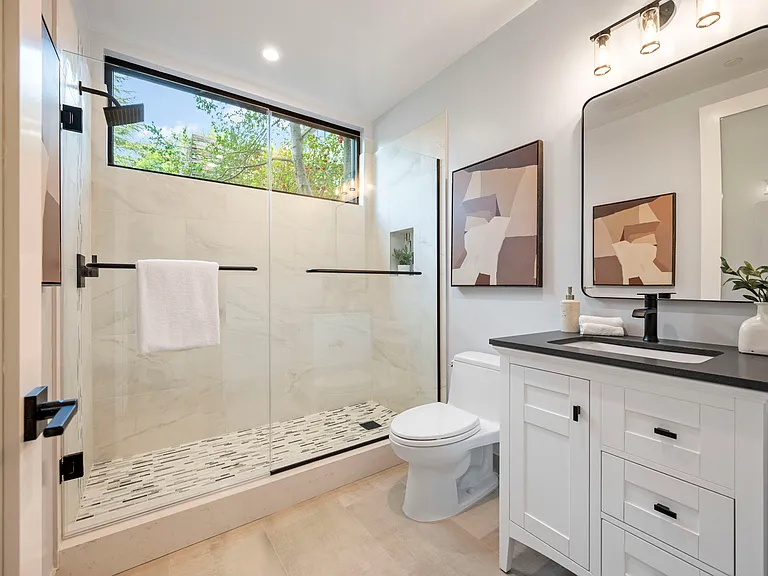 5883 Margarido Dr — Photo 37